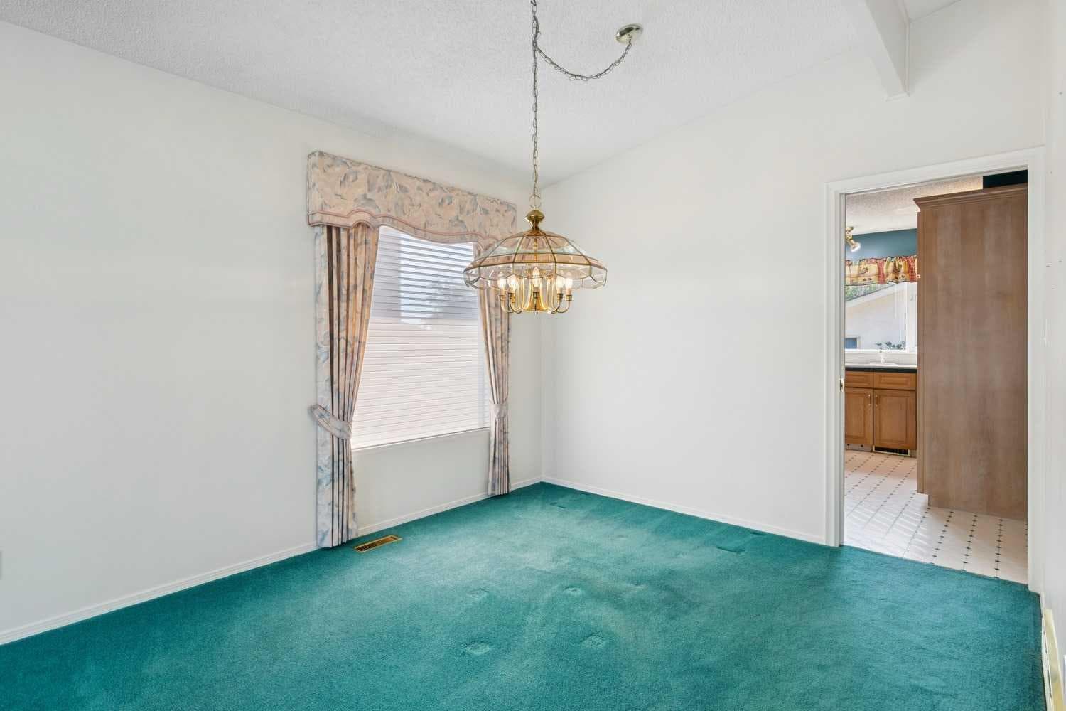 567 Parkridge Drive SE — photo 4