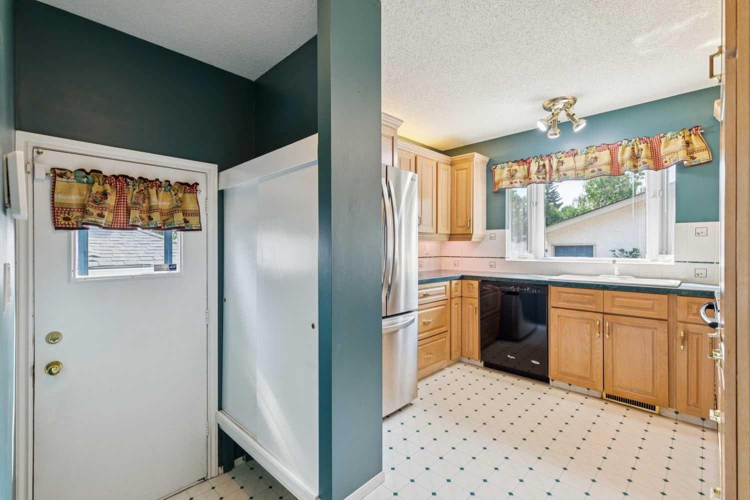 567 Parkridge Drive SE — photo 5
