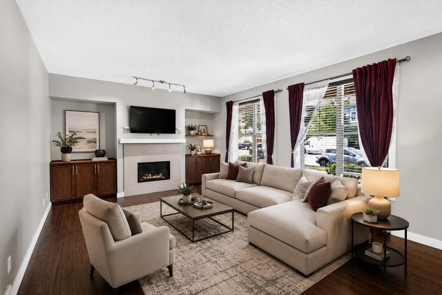 235 Mckenzie Towne Link SE — photo 2