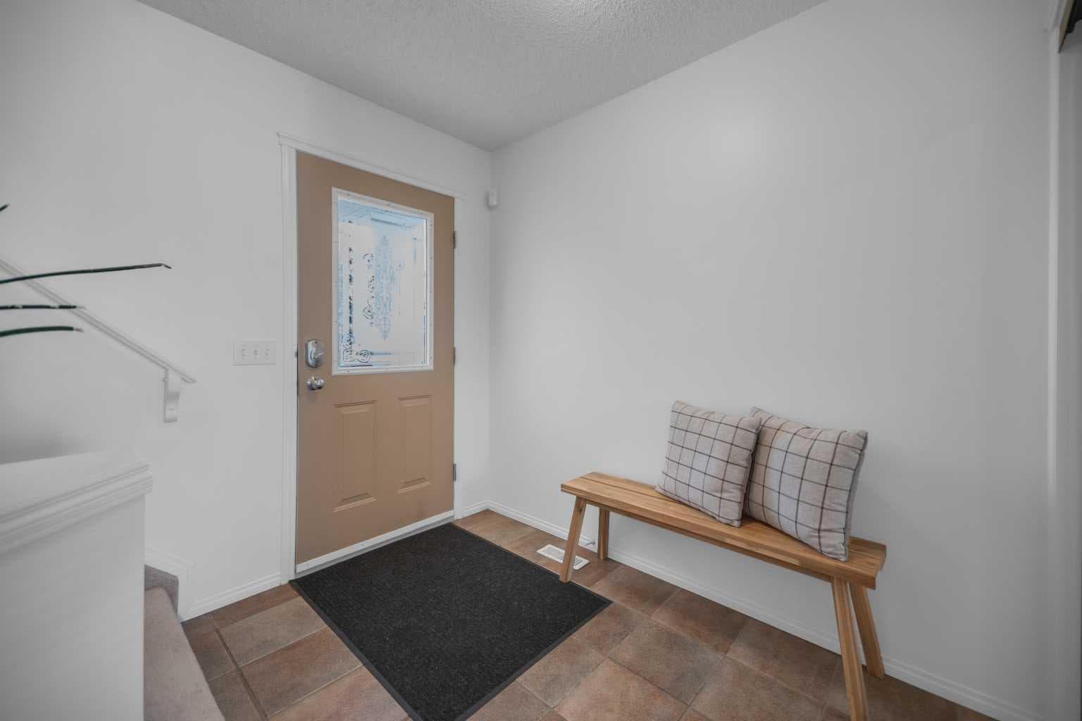 154 Bridlewood Court SW — photo 5