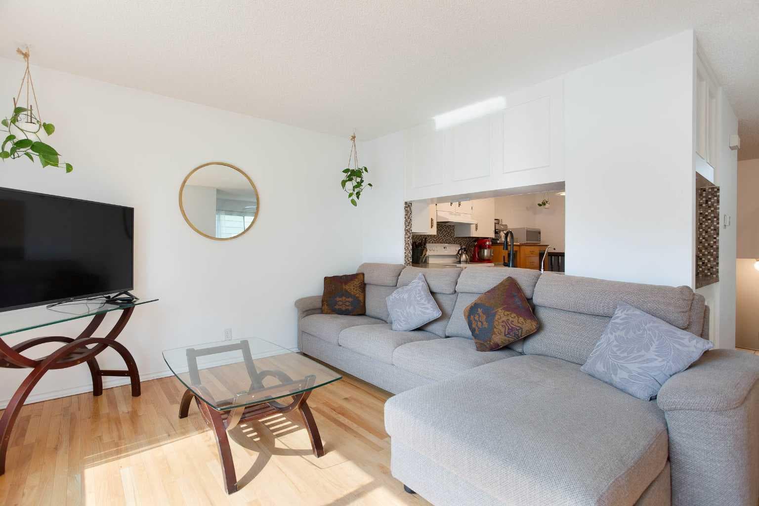 235 Templemont Drive NE — photo 1