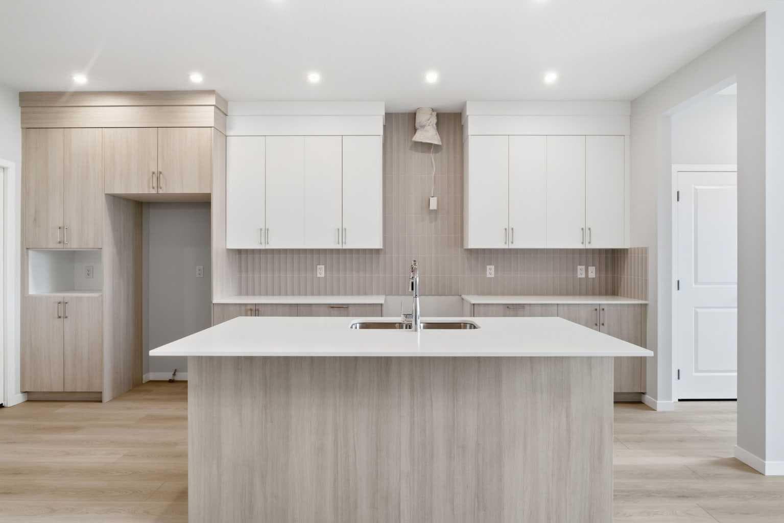 37 Rosemary Gardens SE — photo 3
