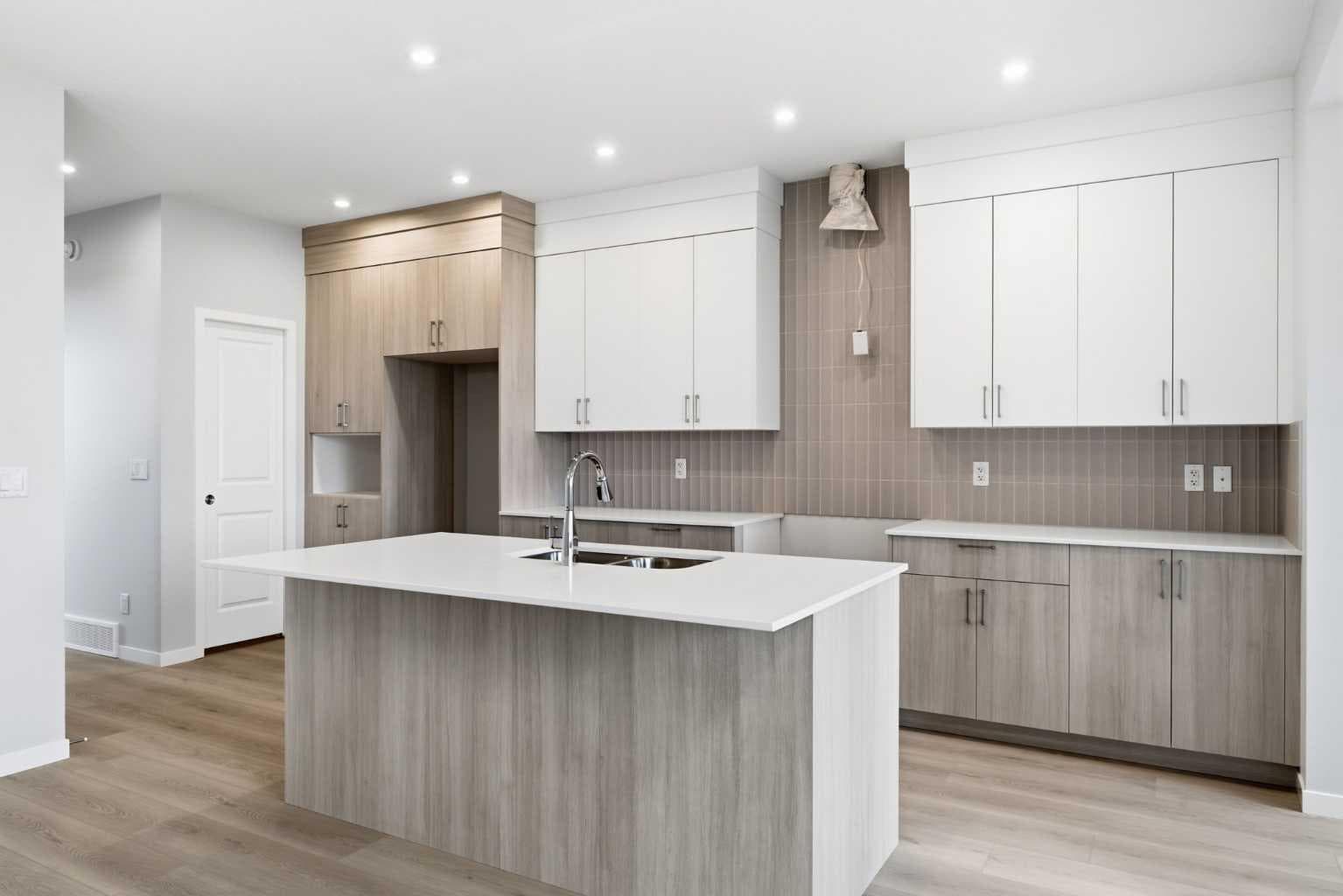 37 Rosemary Gardens SE — photo 4
