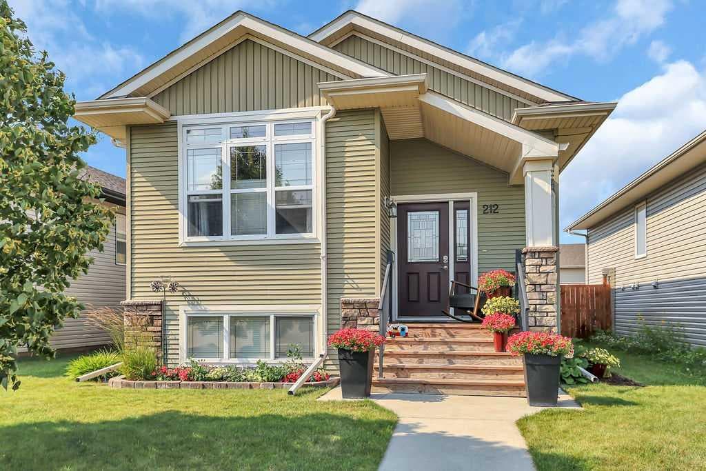 212 Cedar Square — photo 2