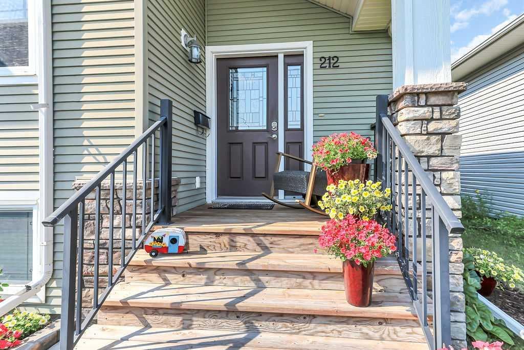 212 Cedar Square — photo 3