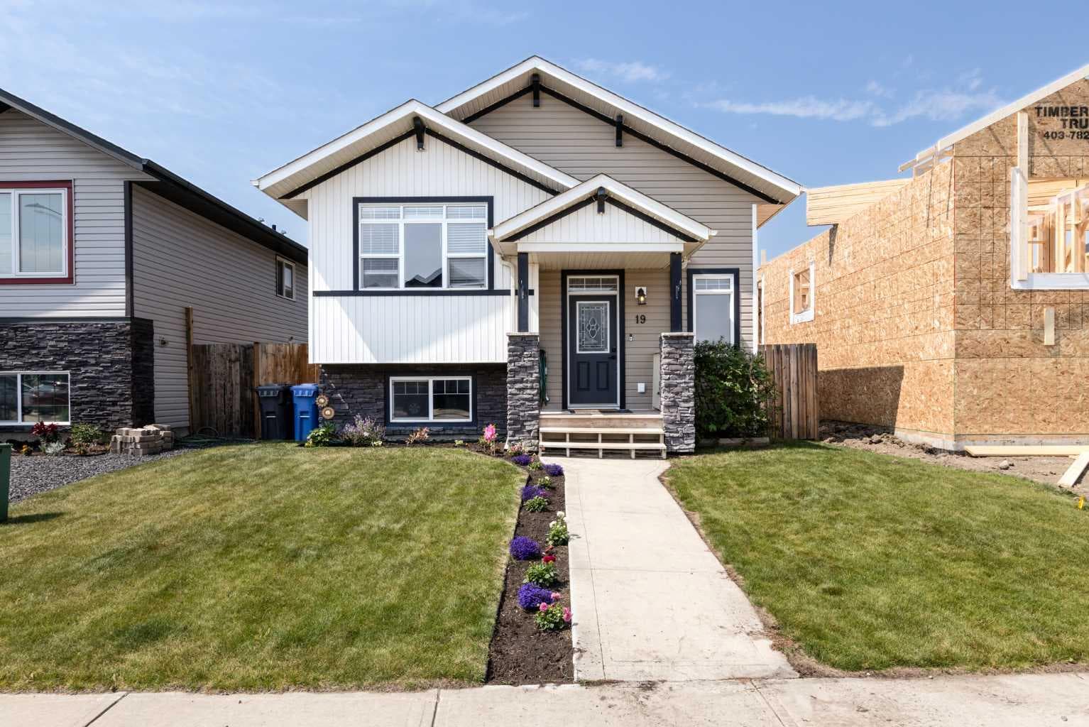 19 Hanson Green — photo 1