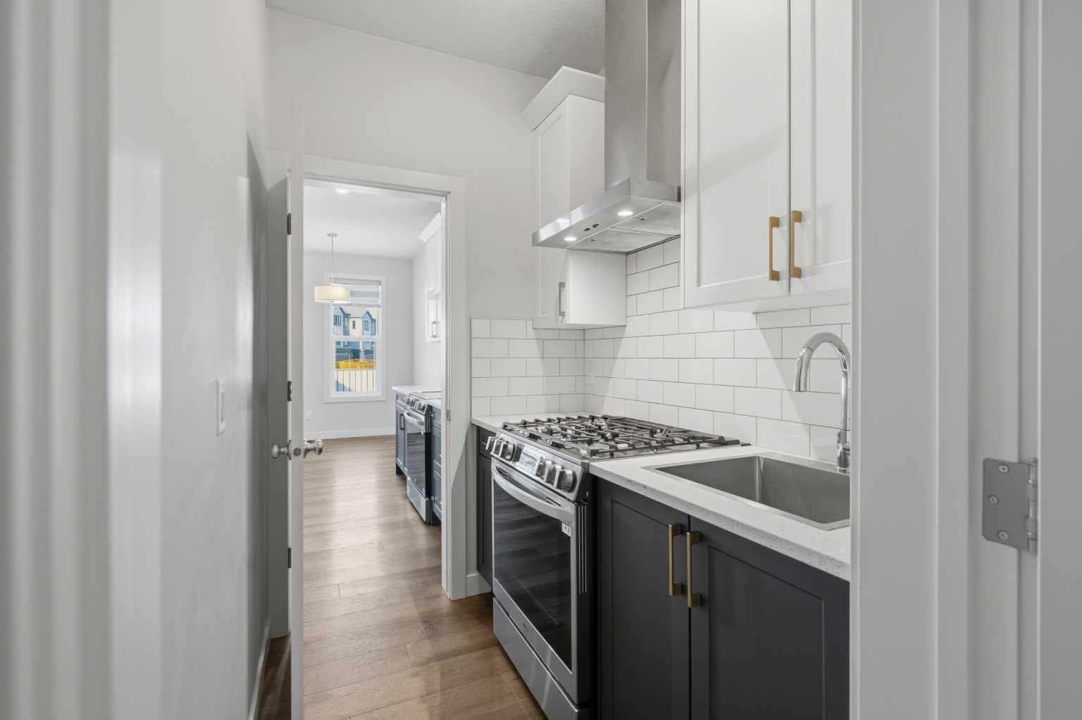 71 Belvedere Green SE — photo 4