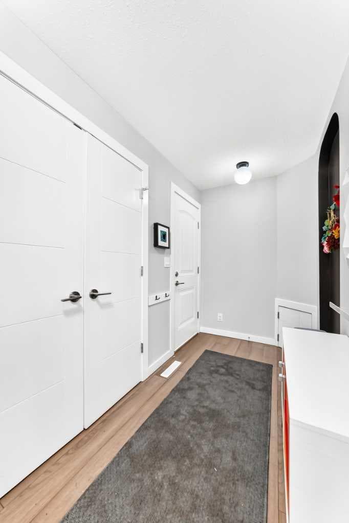 3313 42A Avenue Close — photo 5