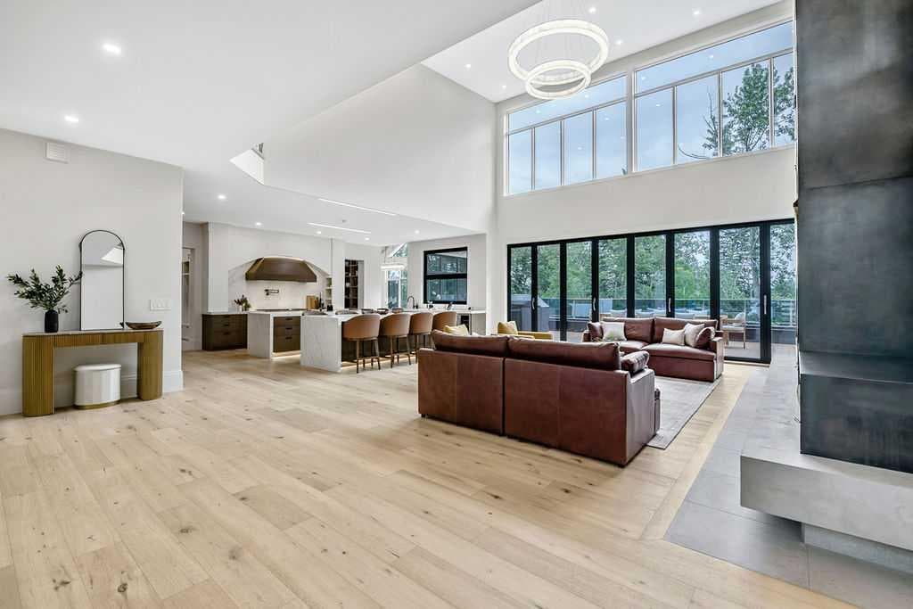63 Pumpmeadow Crescent SW — photo 3