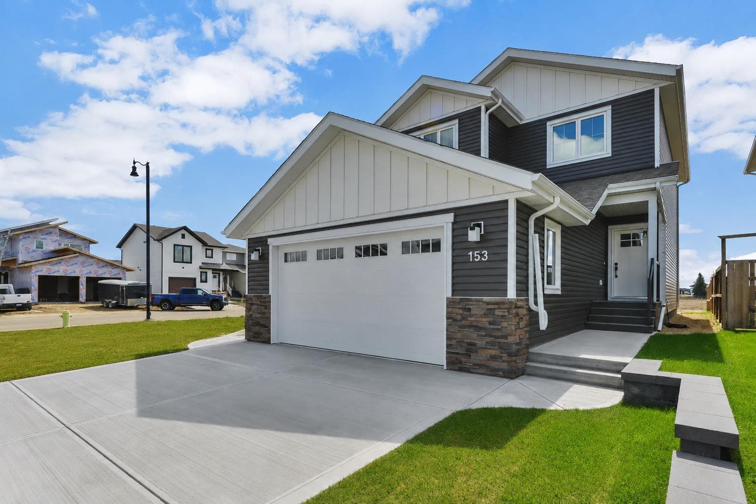 153 Norseman Close — photo 1