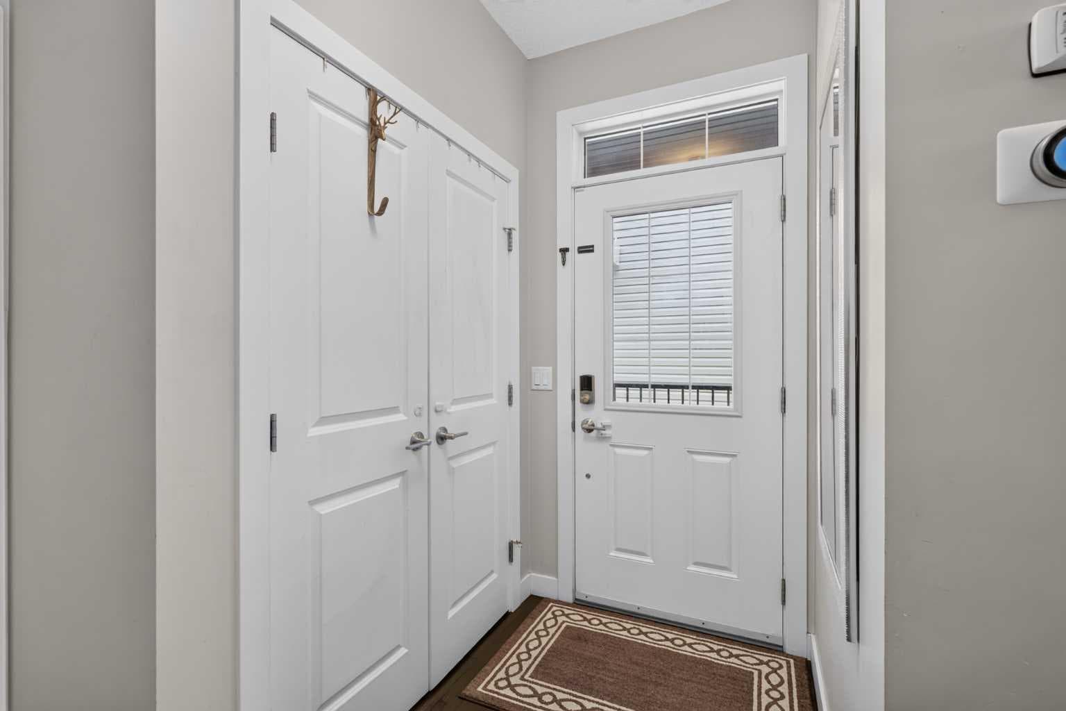 45 Saddlestone Drive NE — photo 2