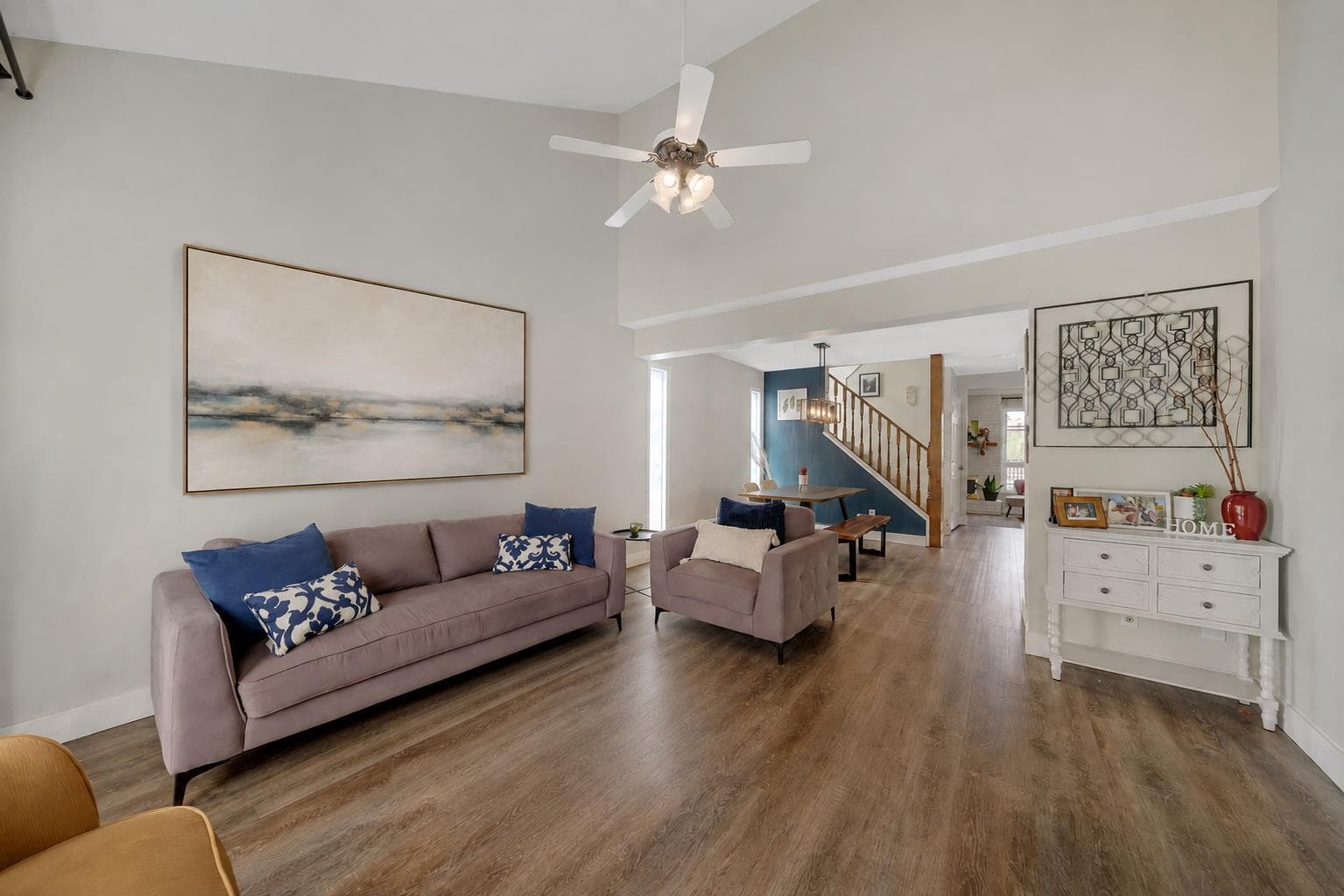 44 Strathclair Rise SW — photo 4