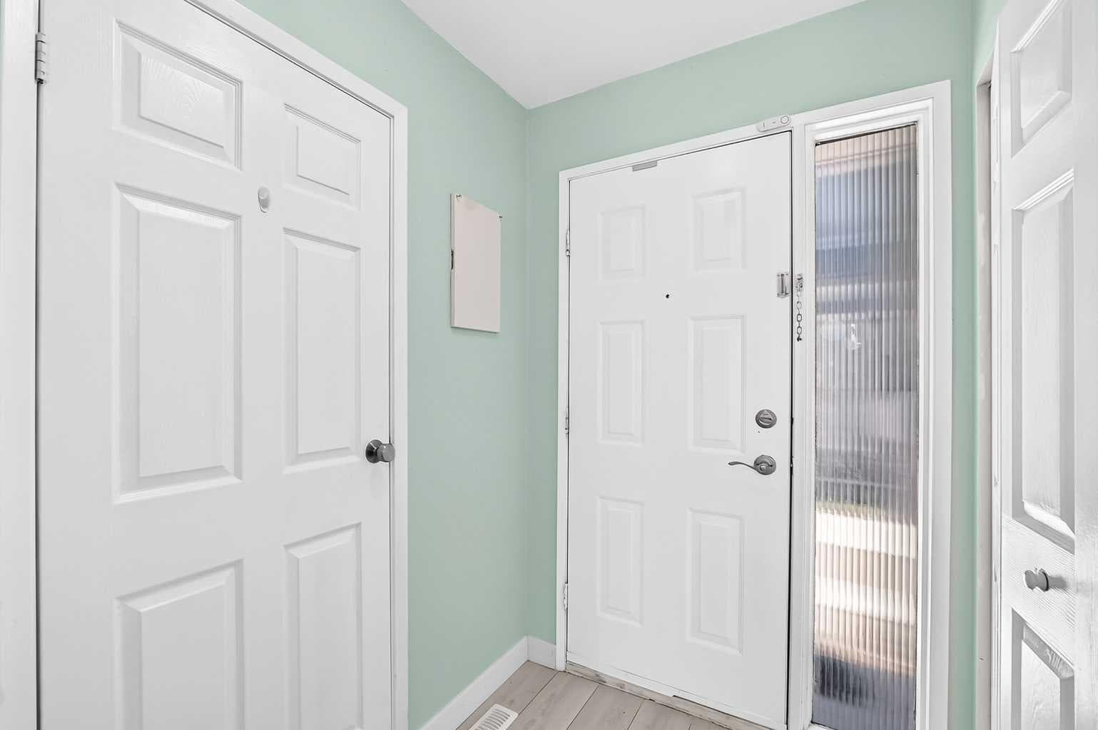 1, 208 Grier Terrace NE — photo 4