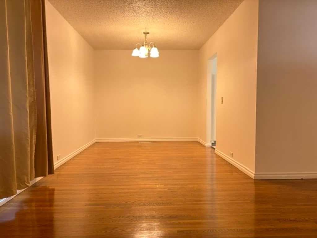 715 64 Avenue NW — photo 4