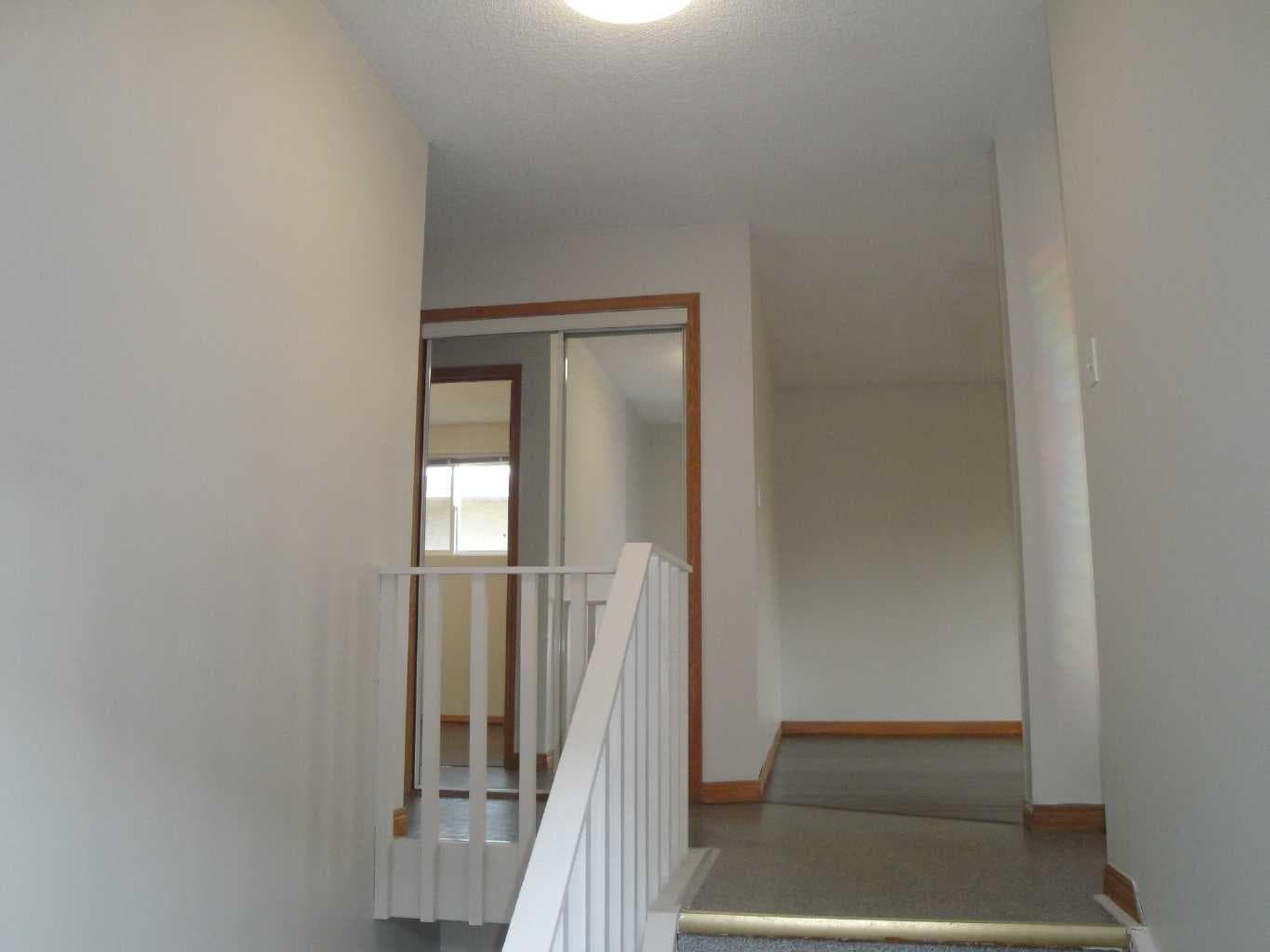 31 Huntford Road NE — photo 3