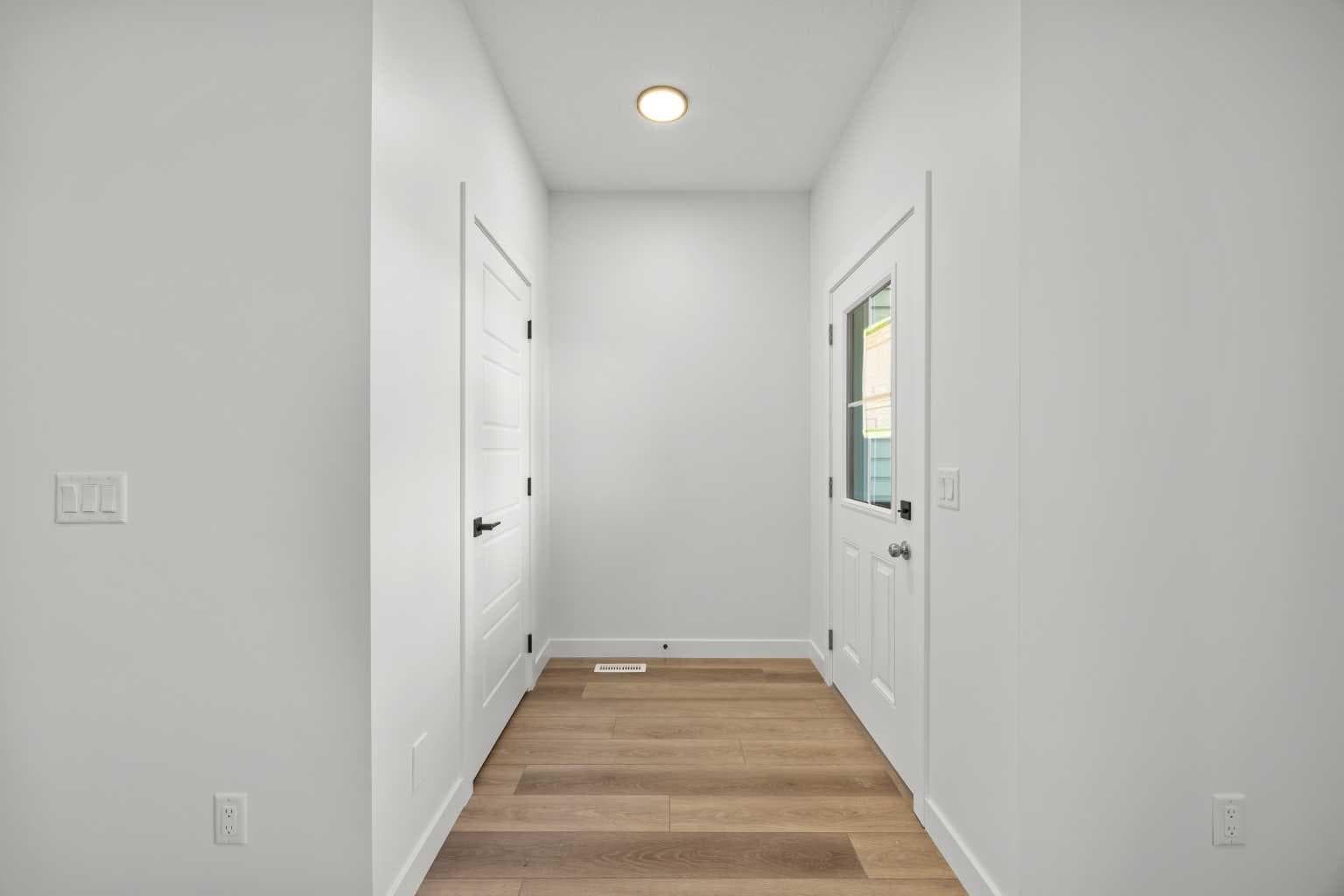 49 Hotchkiss Gardens SE — photo 2