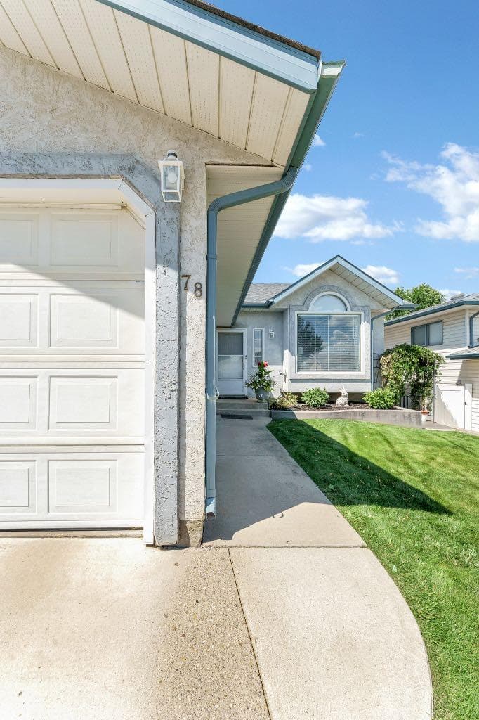 78 Rundle Road SE — photo 4