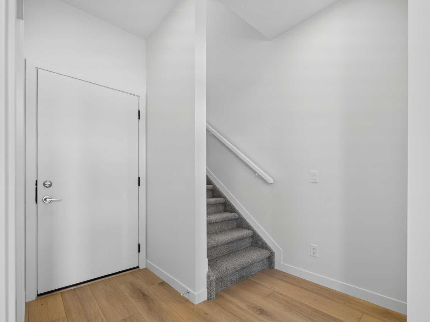 82 Arbour Lake Court NW — photo 4