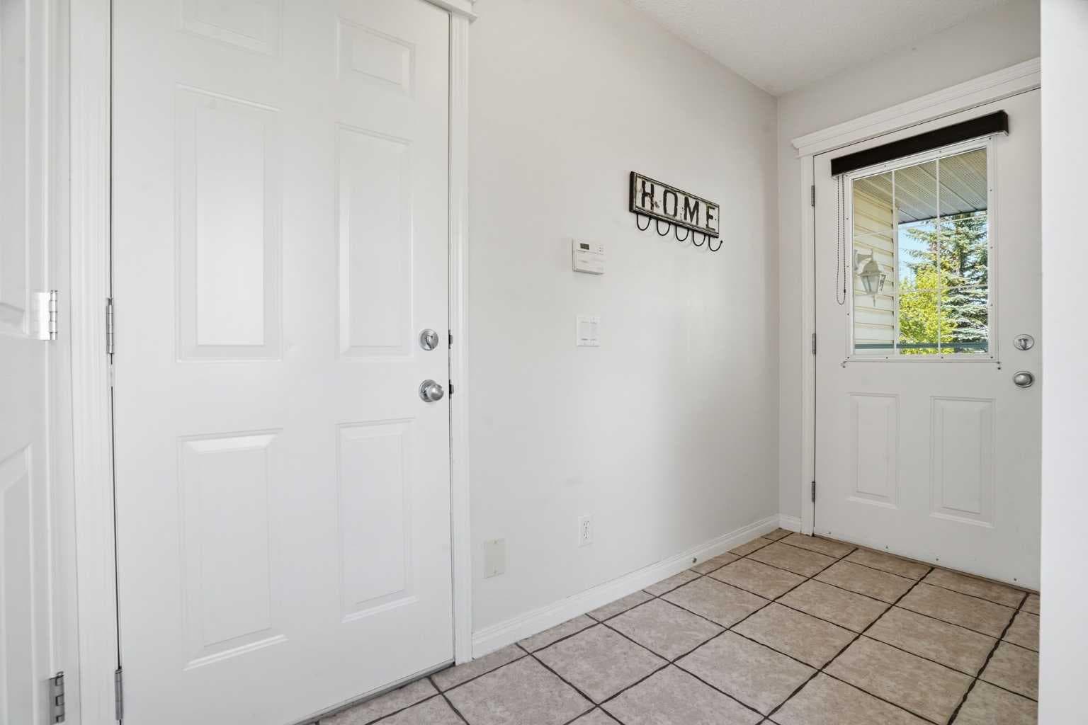 62 Country Hills Cove NW — photo 3