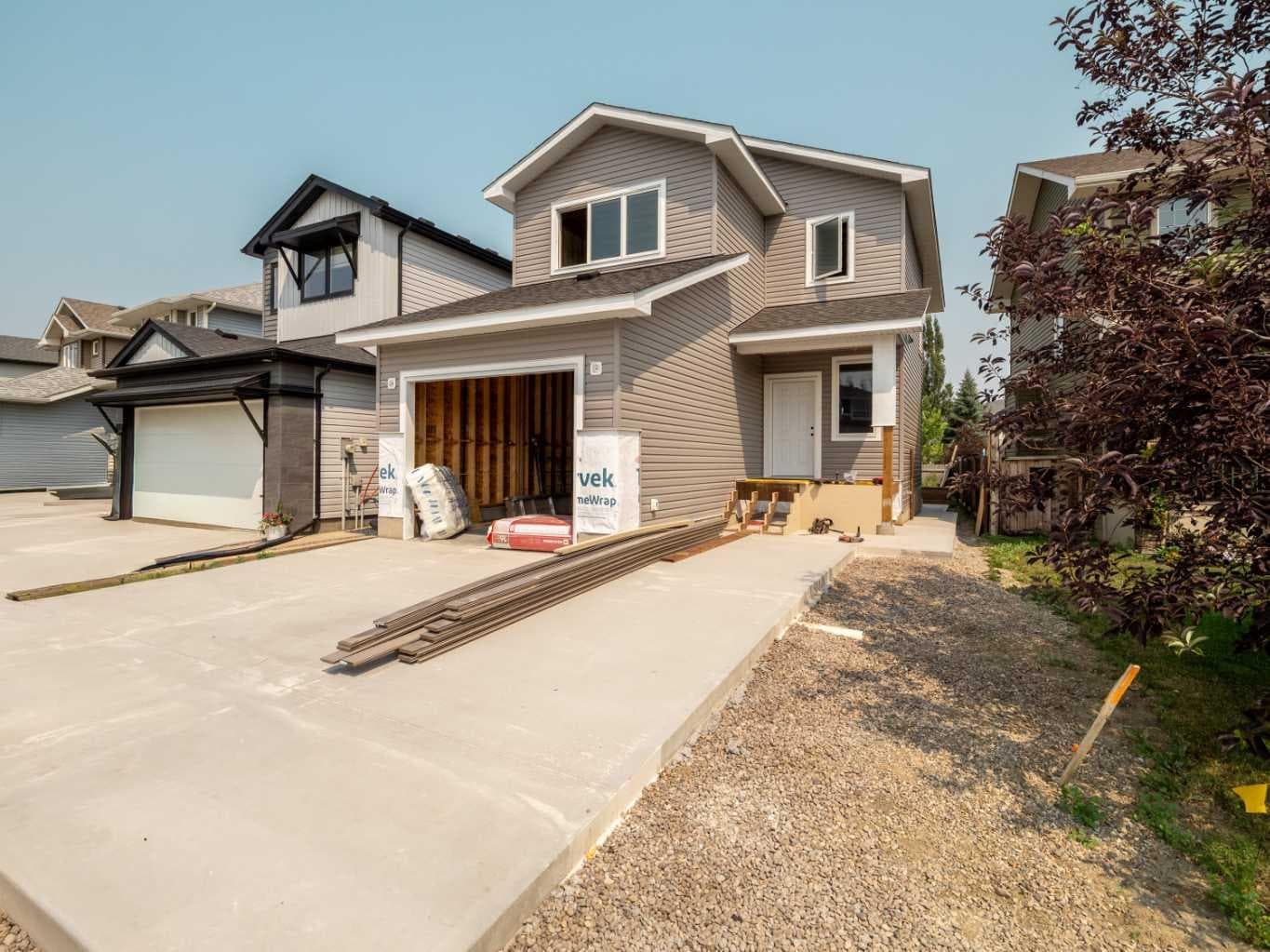 341 Westgate Crescent — photo 4