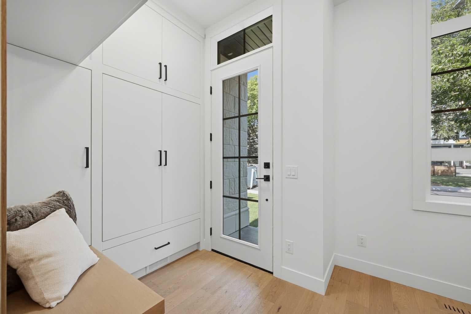 409 28 Avenue NW — photo 3