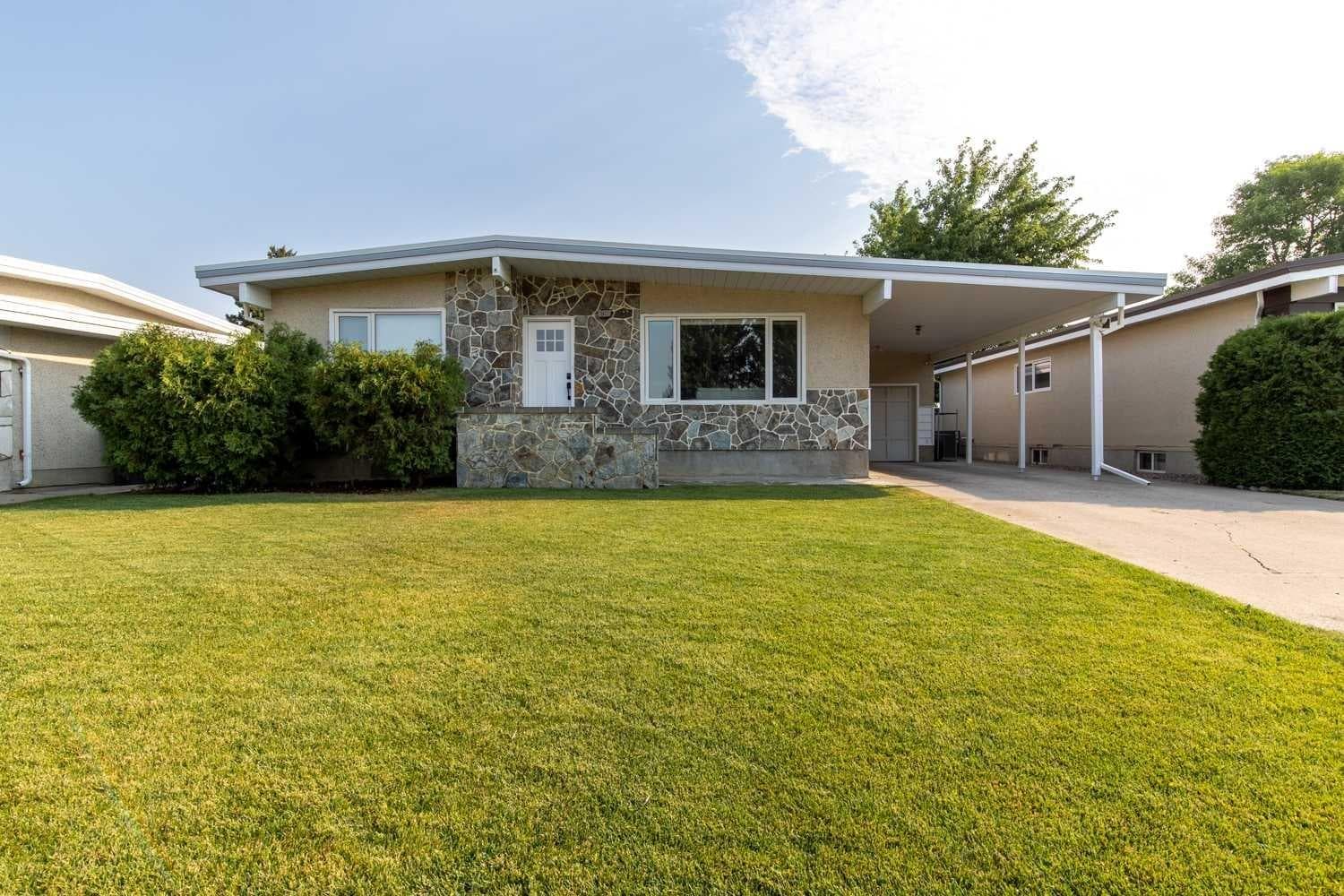 Detached in Redwood