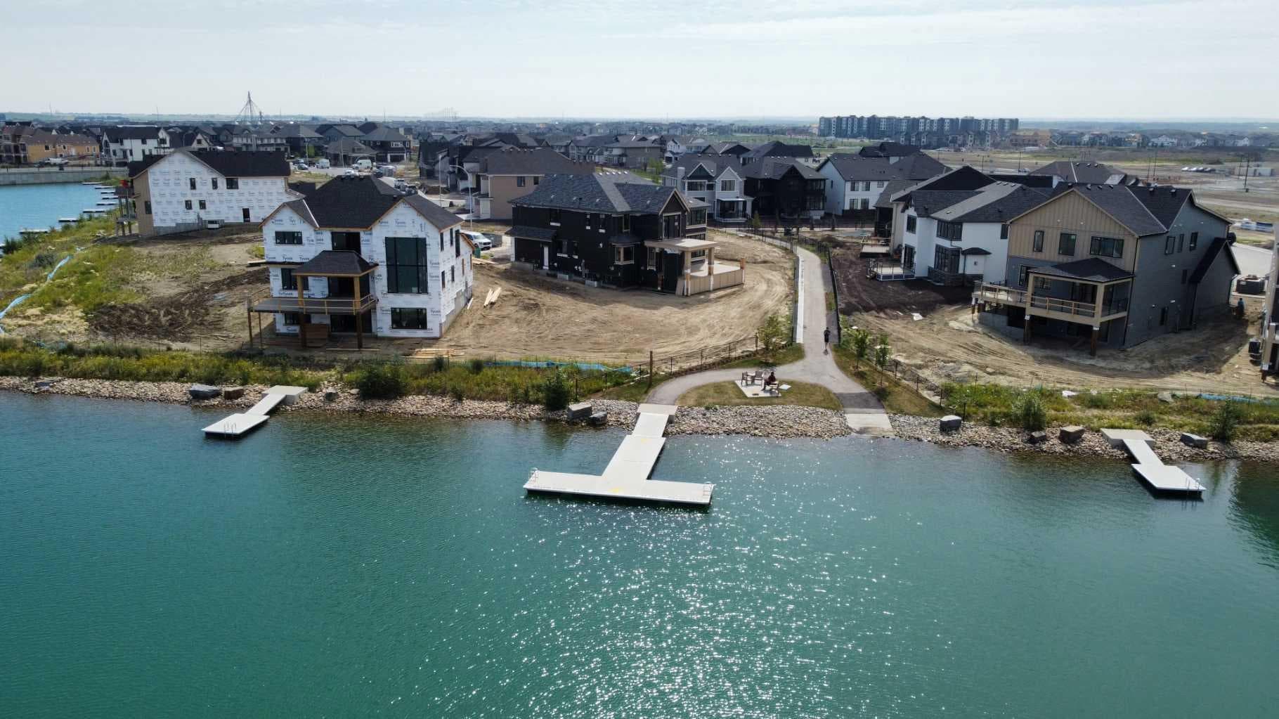 501 Marina Grove SE — photo 4
