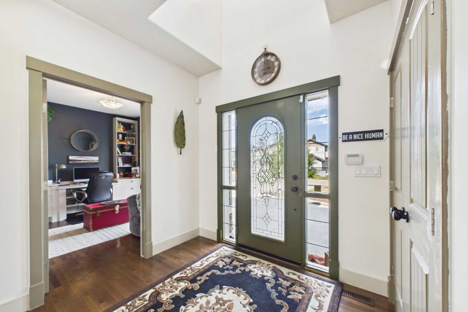 737 Canoe Avenue SW — photo 3