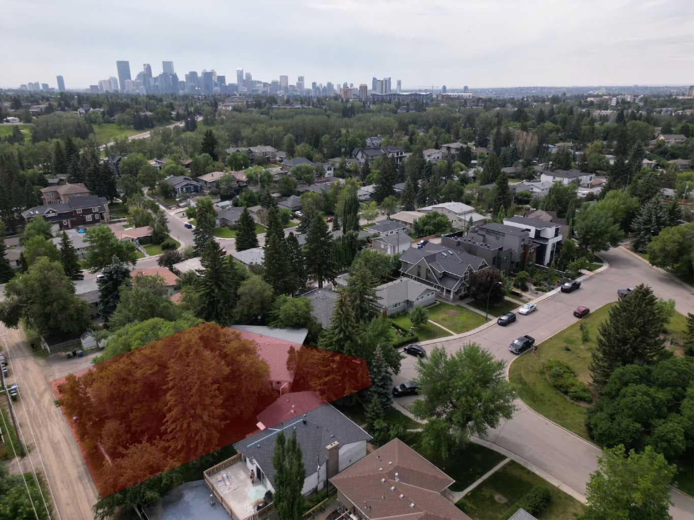14 Rosetree Crescent NW — photo 2