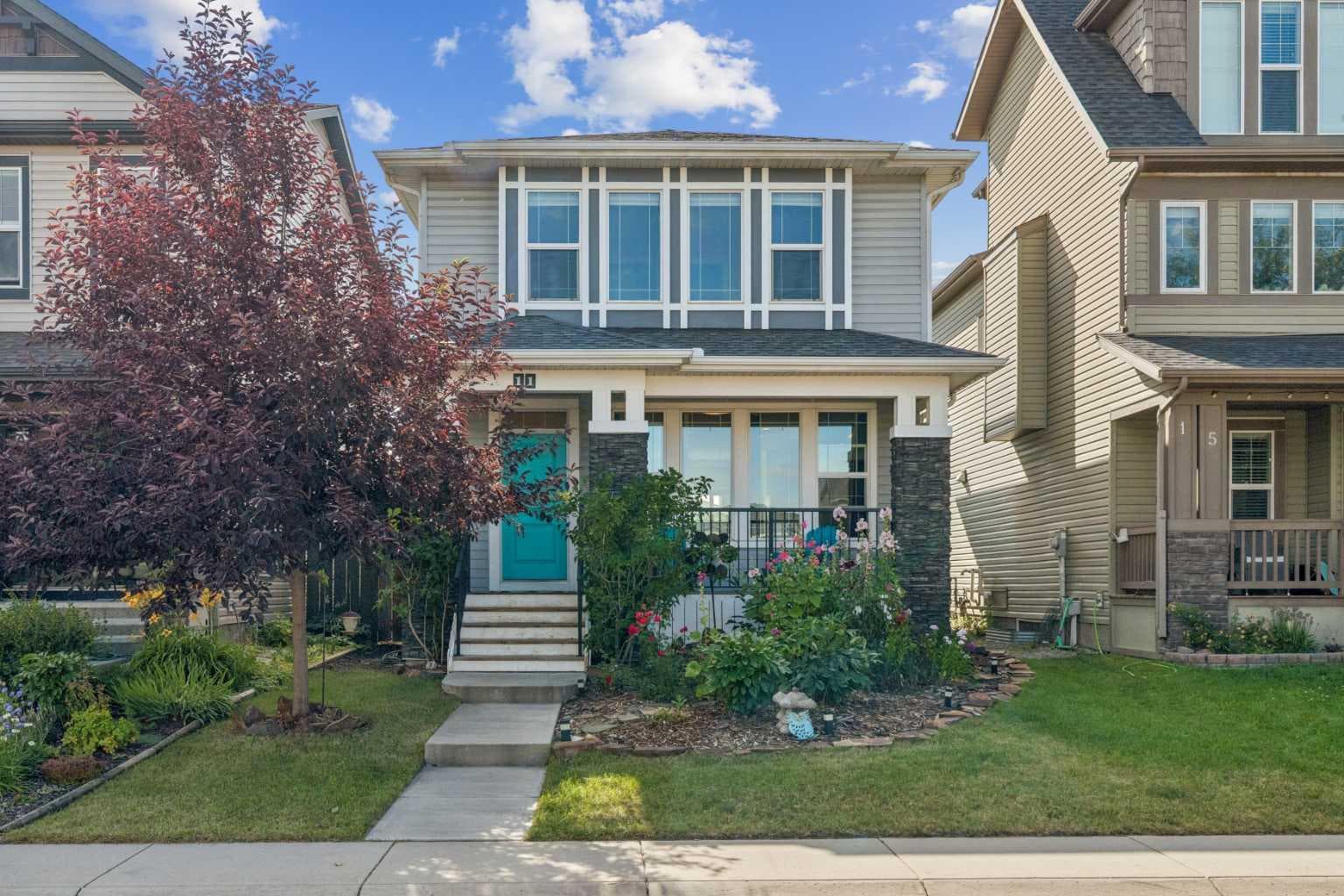 11 Legacy Crescent SE — photo 1