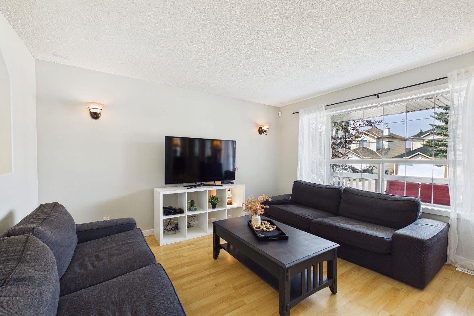 27 Bridlewood Park SW — photo 4
