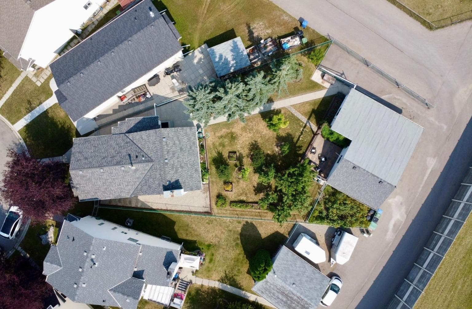 246 Mt Lorette Place SE — photo 3