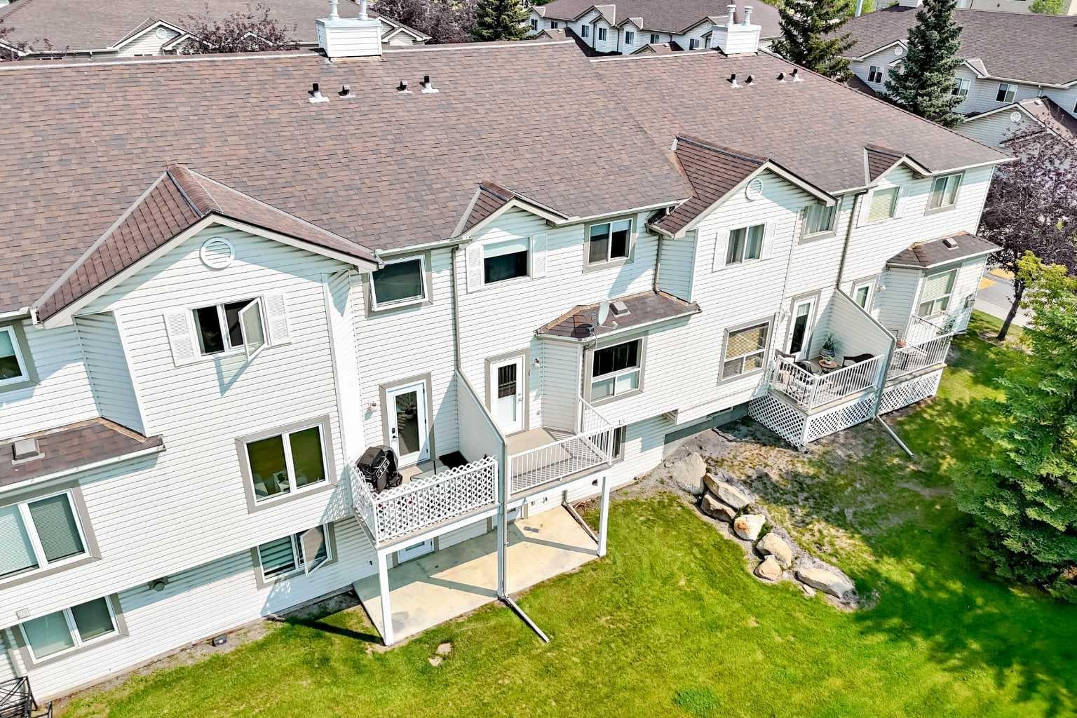 108 Douglas Glen Park SE — photo 4
