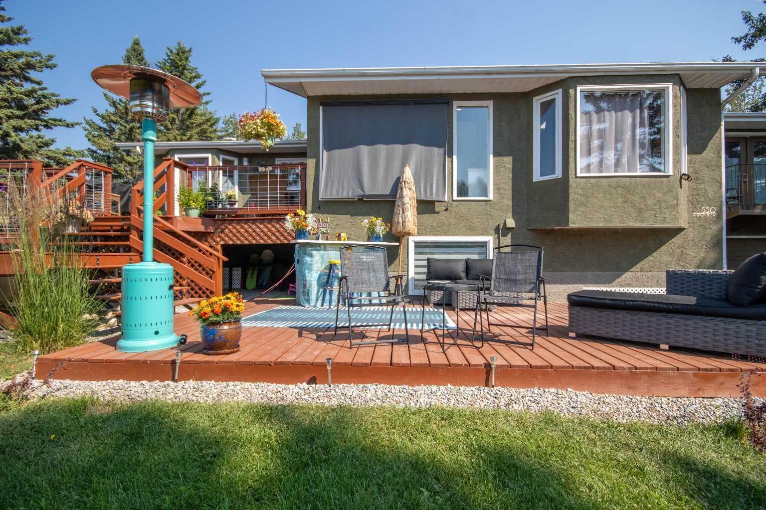 550 4 Avenue SW — photo 2