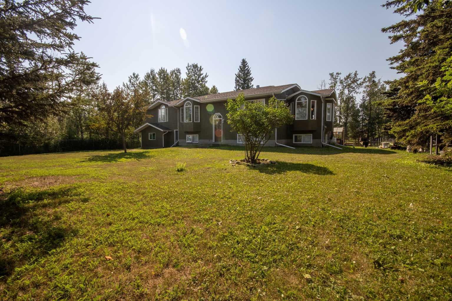 550 4 Avenue SW — photo 5