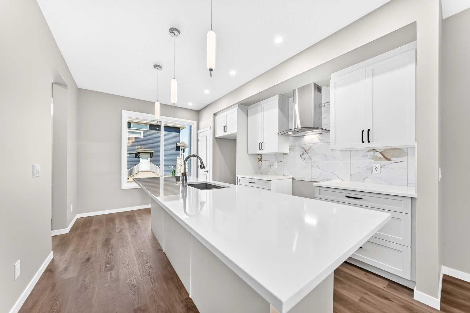1304 Mahogany Boulevard SE — photo 4