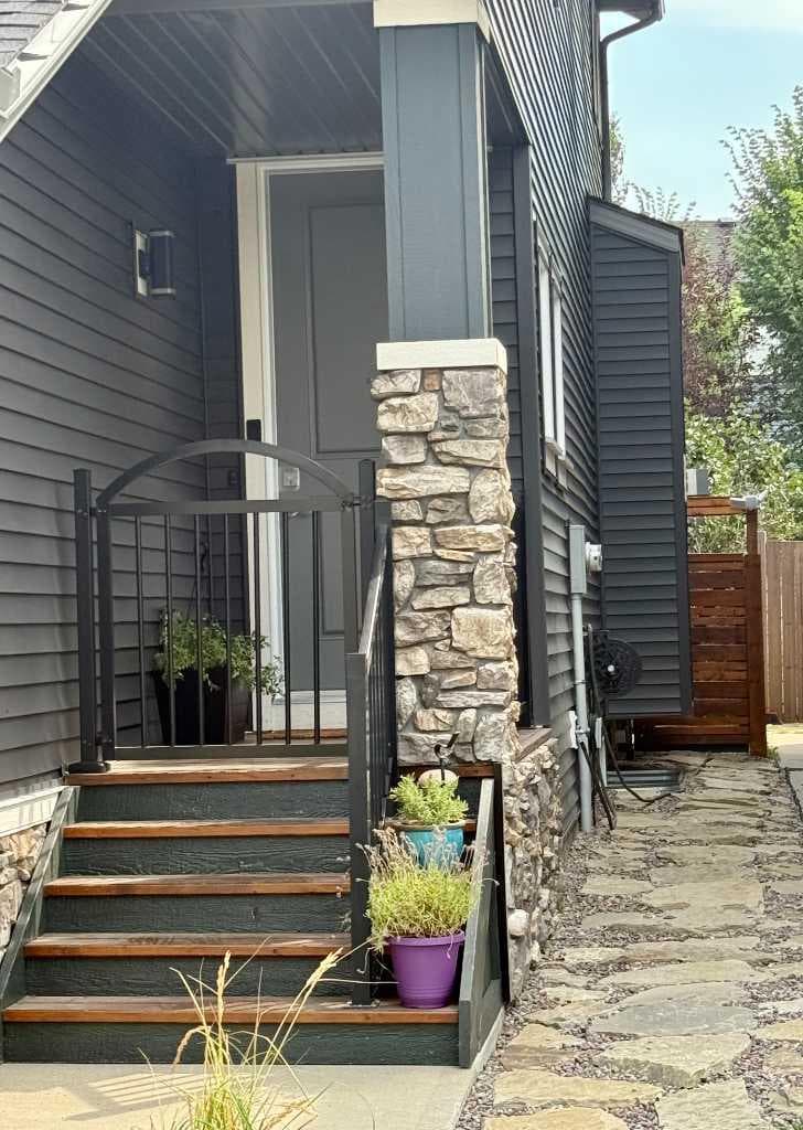 1155 Kings Heights Way SE — photo 2