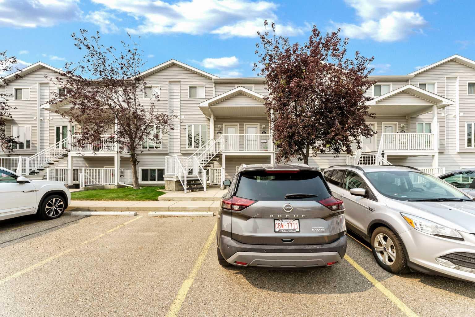 284 Northlands Pointe NE — photo 1