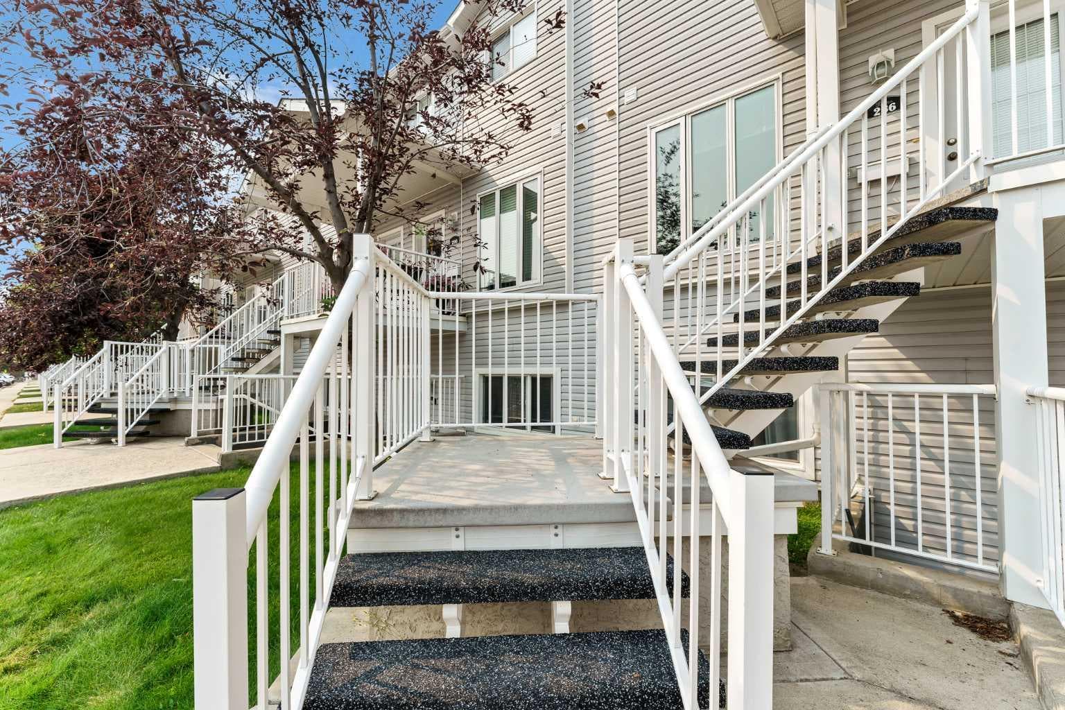 284 Northlands Pointe NE — photo 4