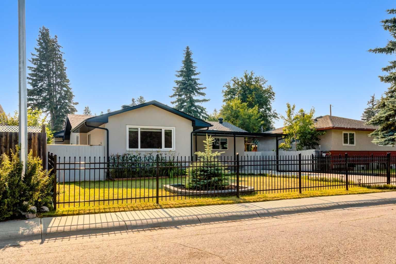 23 Sussex Crescent SW — photo 2