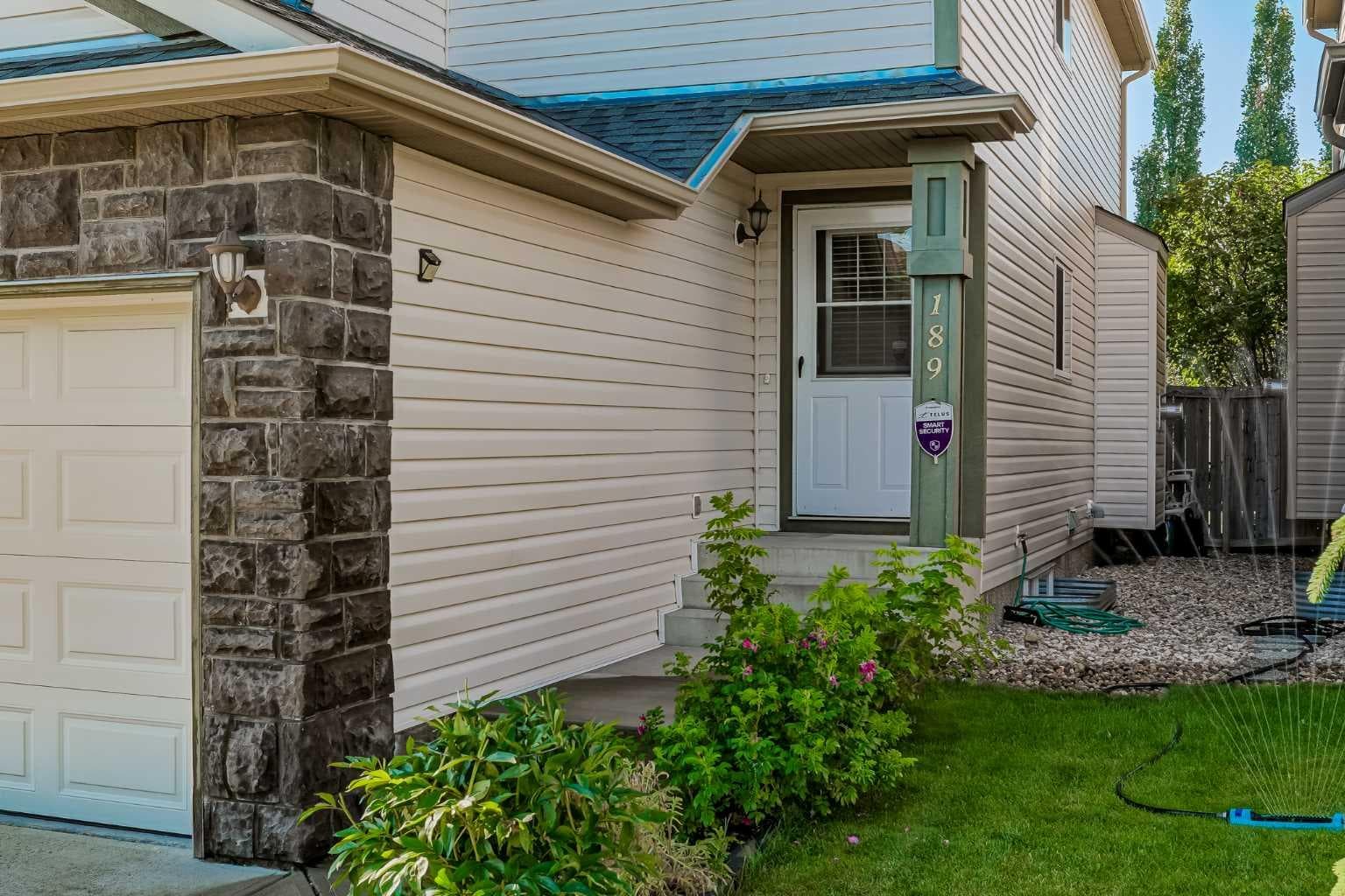 189 Bridleridge View SW — photo 2