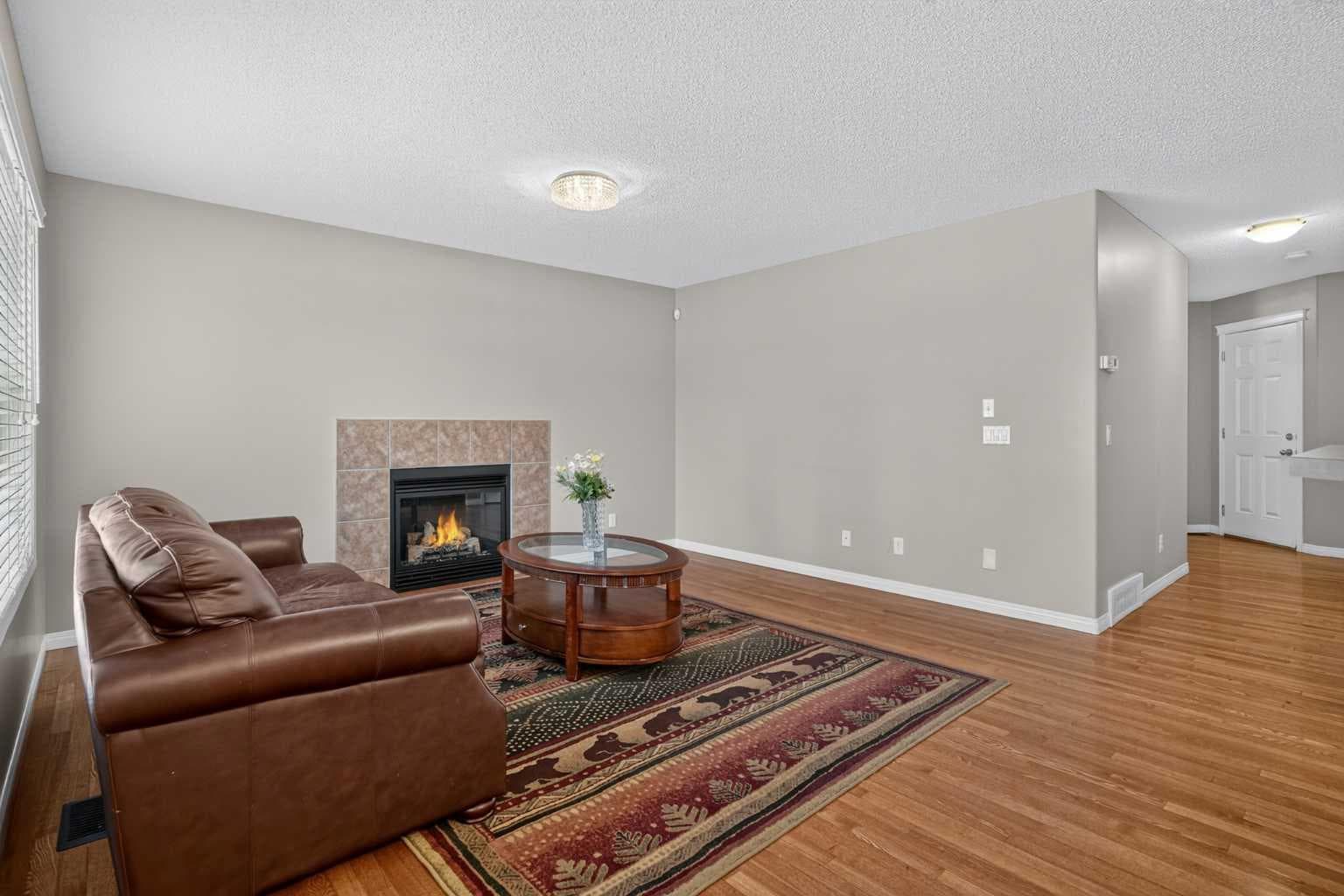 189 Bridleridge View SW — photo 4