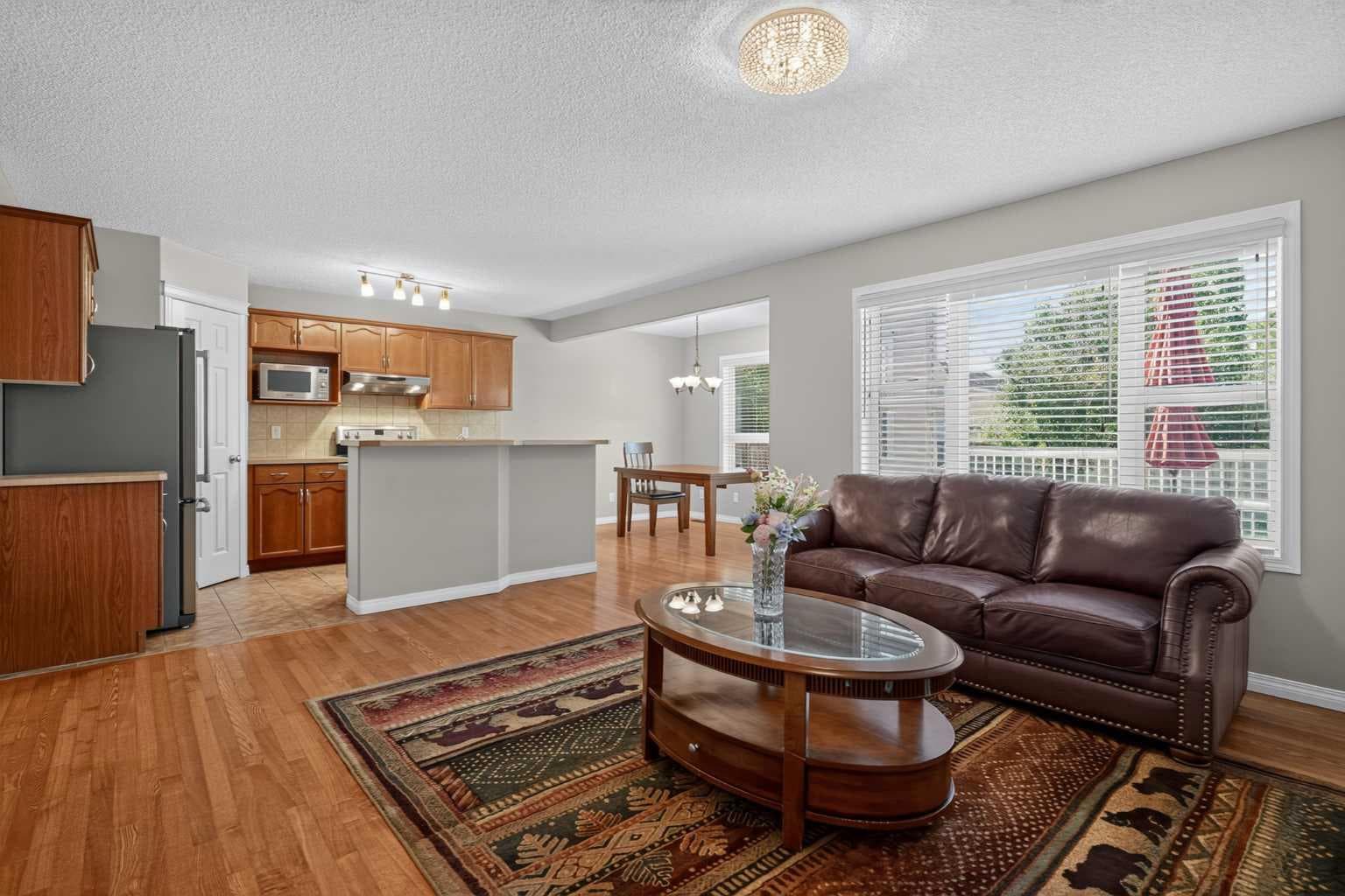 189 Bridleridge View SW — photo 5
