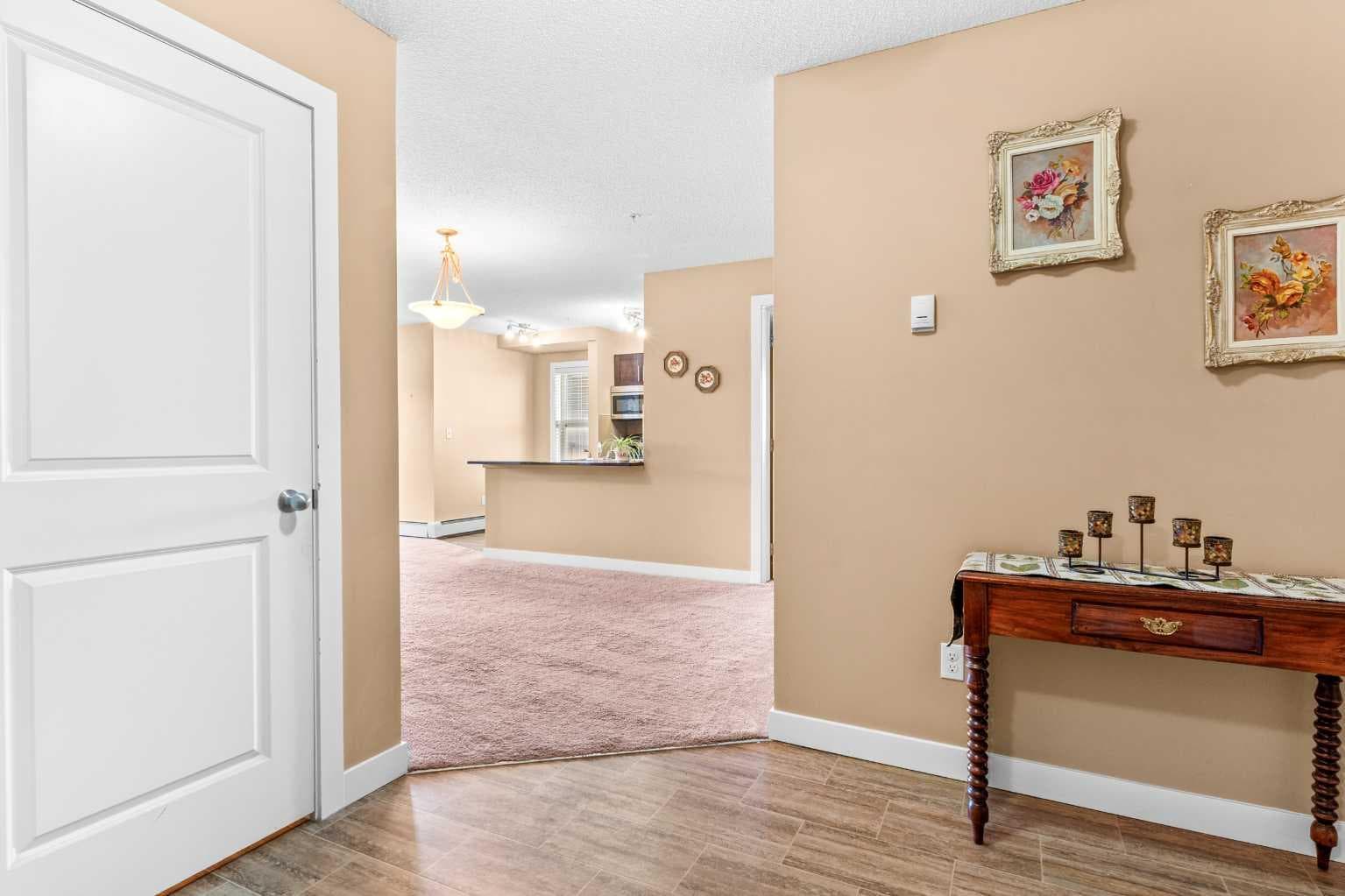 7202, 403 Mackenzie Way SW — photo 3