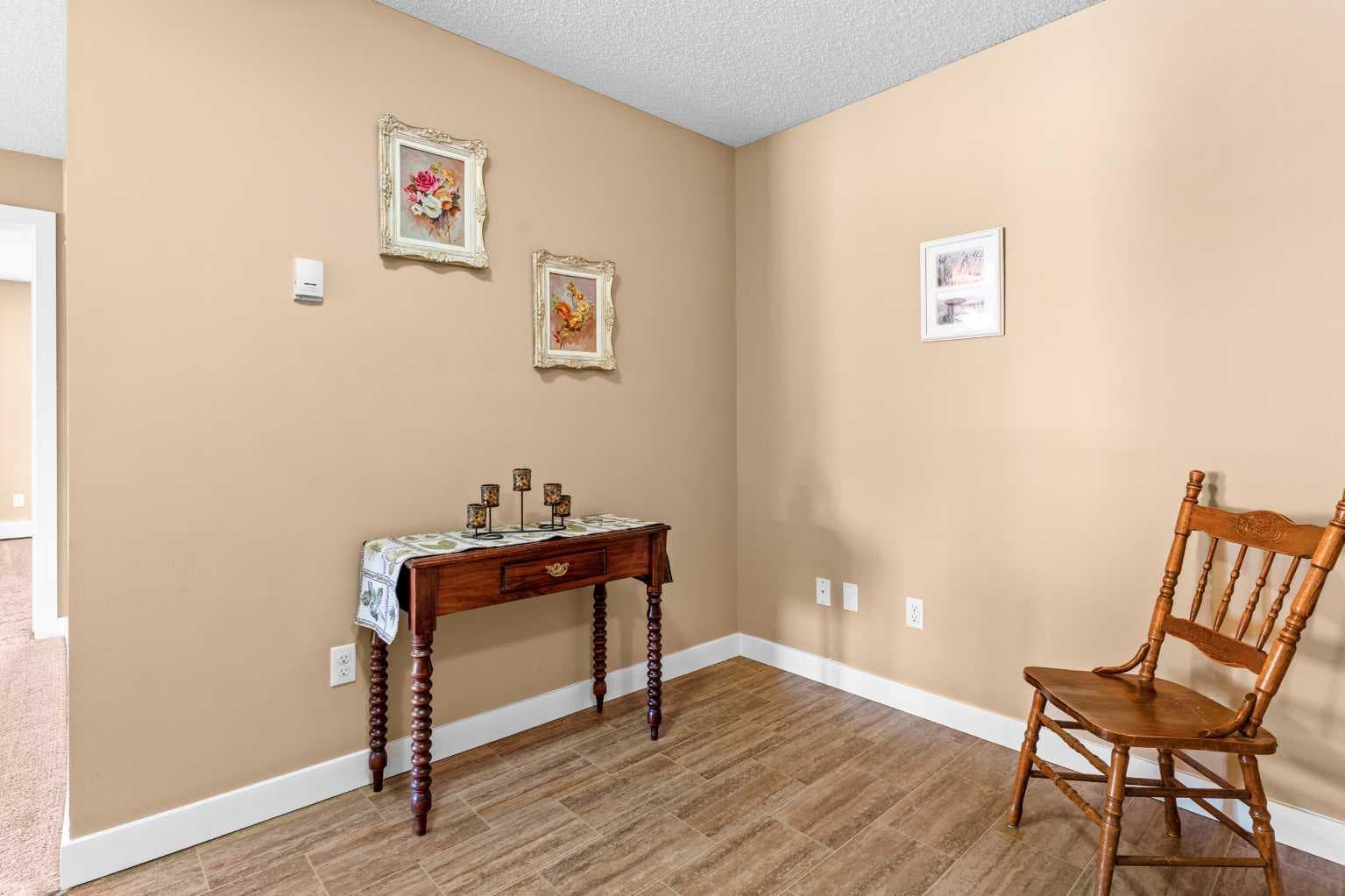 7202, 403 Mackenzie Way SW — photo 4