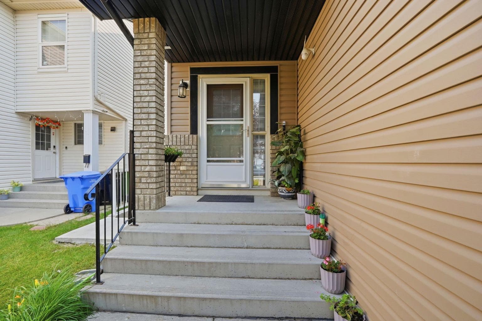 54 Saddlecreek Crescent NE — photo 4