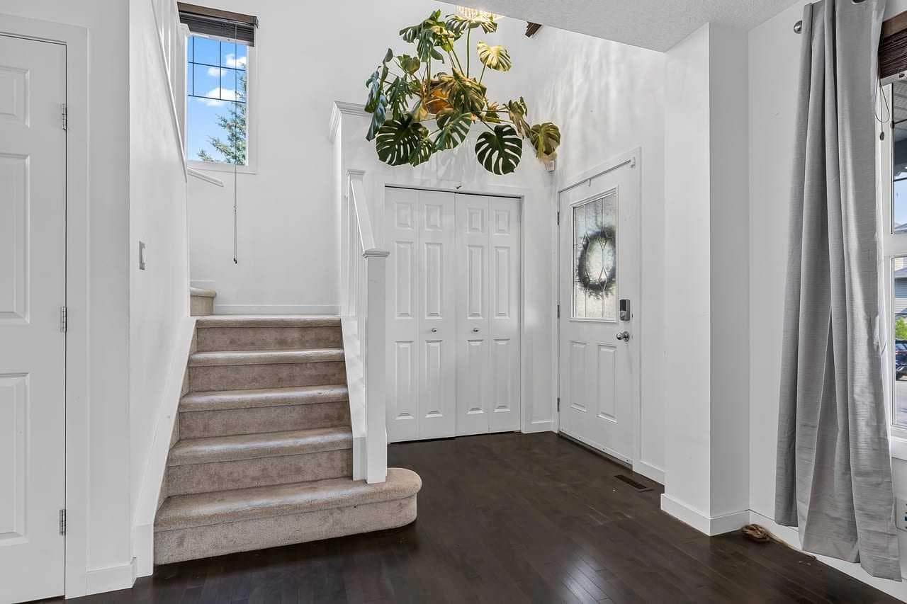 813 Prestwick Circle SE — photo 3