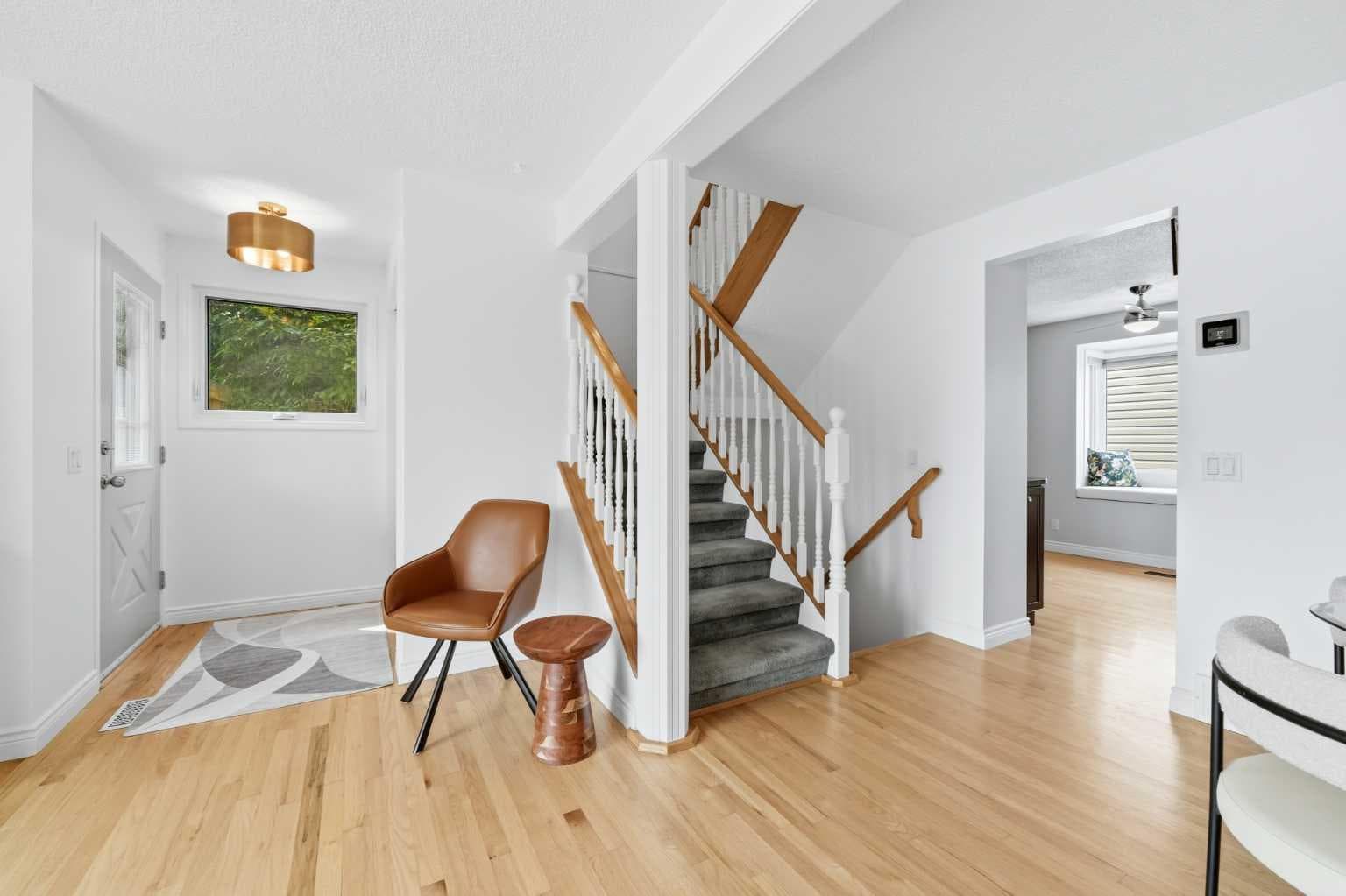 224 Erin Dale Place SE — photo 2