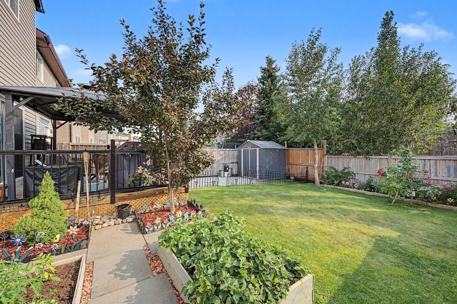 1600 Copperfield Boulevard SE — photo 3