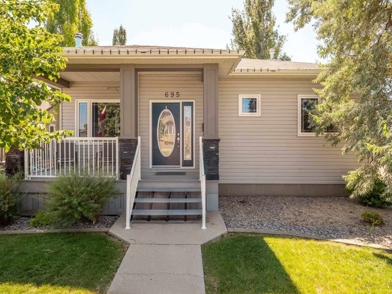 695 Parkside Drive — photo 4